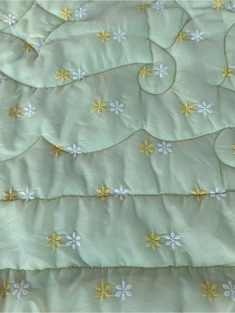 ✨ Embroidered Baby Quilt✨